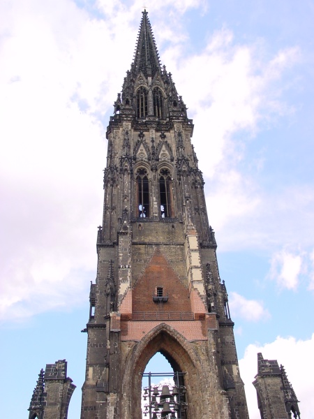 Ruine St. Nicolai Turm.JPG -                                